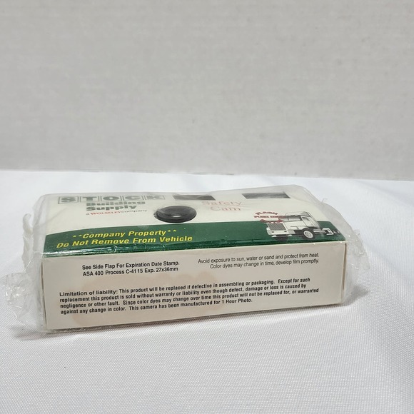 Factory sealed unused 27 exp Disposable Single use Retro Film Camera exp 12/08 - Picture 2 of 6